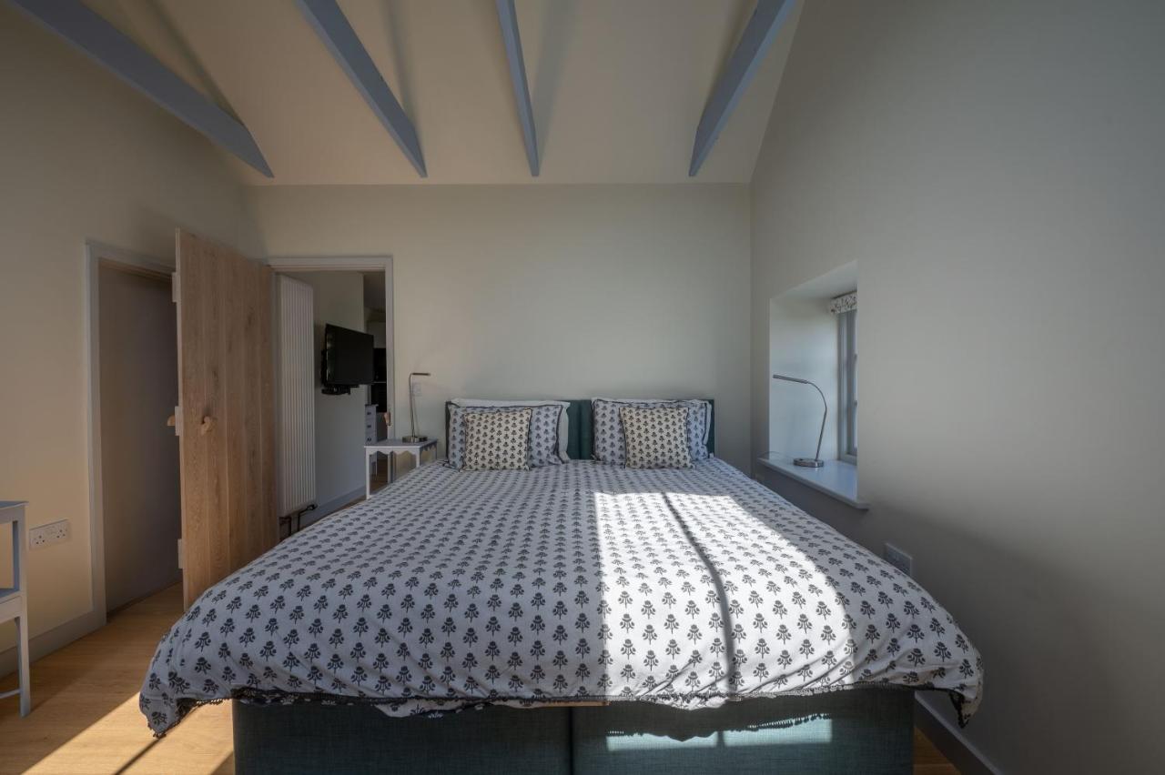 Converted Hay-Loft With Stunning Countryside Views Haverfordwest Zewnętrze zdjęcie